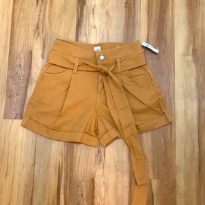 GAP shorts